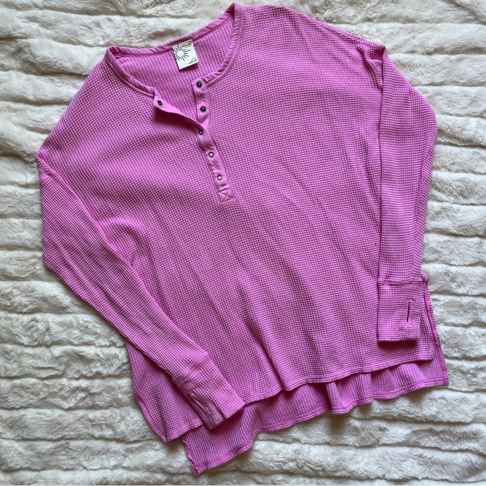 NWOT aerie offline oversized waffle knit Henley long sleeve top pink